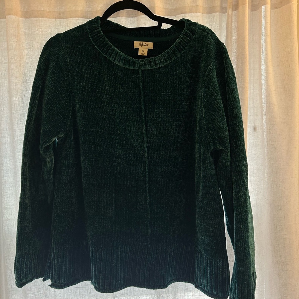 Cozy green sweater